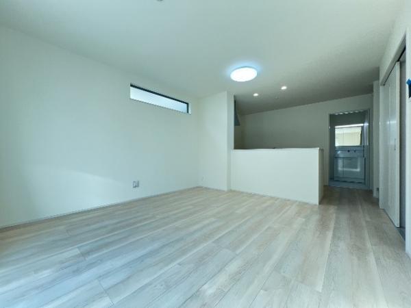 富士見市羽沢1丁目732番 リビング