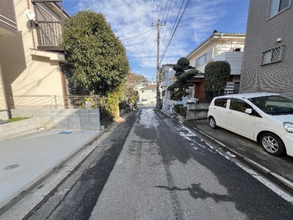 富士見市羽沢1丁目732番 前面道路含む現地写真