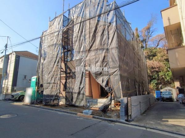 新築戸建 神奈川県横浜市保土ケ谷区鎌谷町77-2 JR東海道本線(東京〜熱海)横浜駅 9,280万円