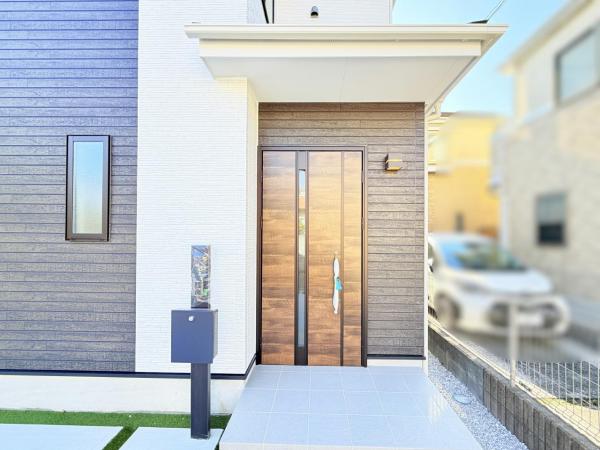 横須賀市浜見台２丁目 戸建 玄関