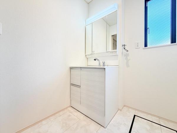 横須賀市浜見台２丁目 戸建 洗面化粧台