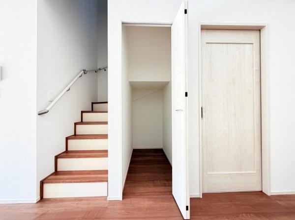 横須賀市浜見台２丁目 戸建 収納