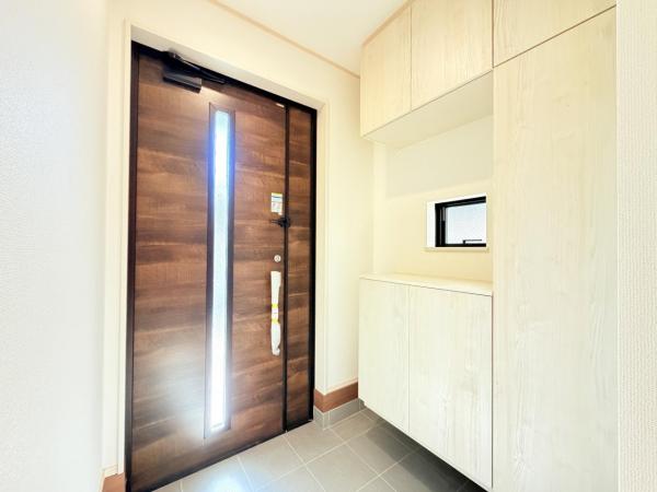 横須賀市浜見台２丁目 戸建 玄関