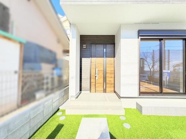 横須賀市浜見台２丁目 戸建 玄関