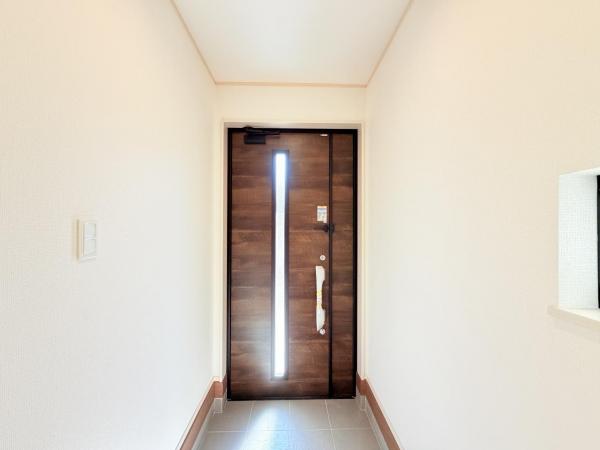 横須賀市浜見台２丁目 戸建 玄関