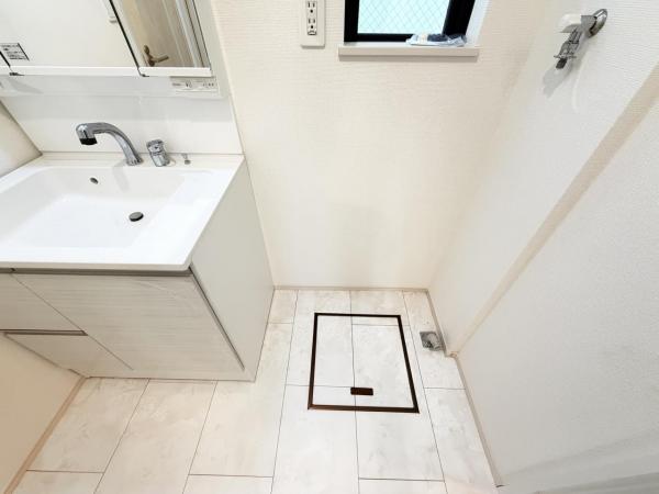 横須賀市浜見台２丁目 戸建 ランドリースペース