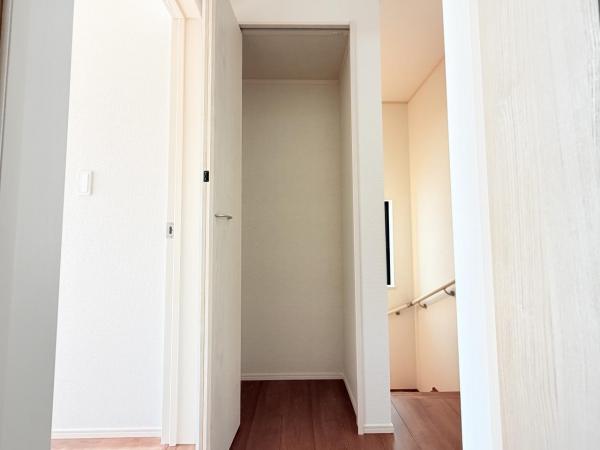 横須賀市浜見台２丁目 戸建 収納