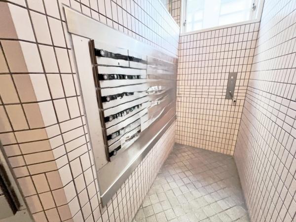 ライオンズマンション西八王子駅前 郵便受け