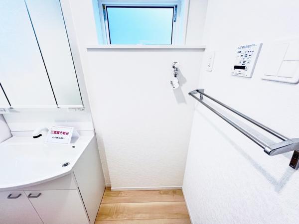 平塚市田村１丁目 戸建 ランドリースペース