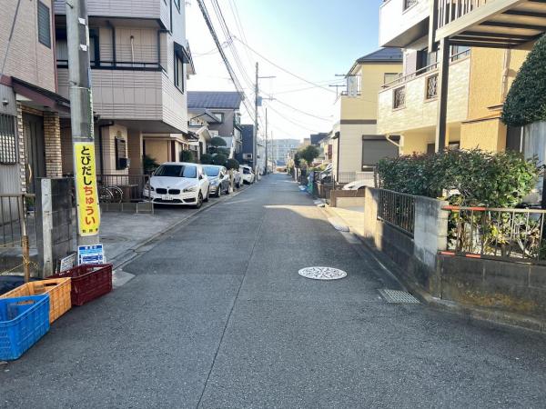 町田市南町田２丁目 土地 前面道路含む現地写真