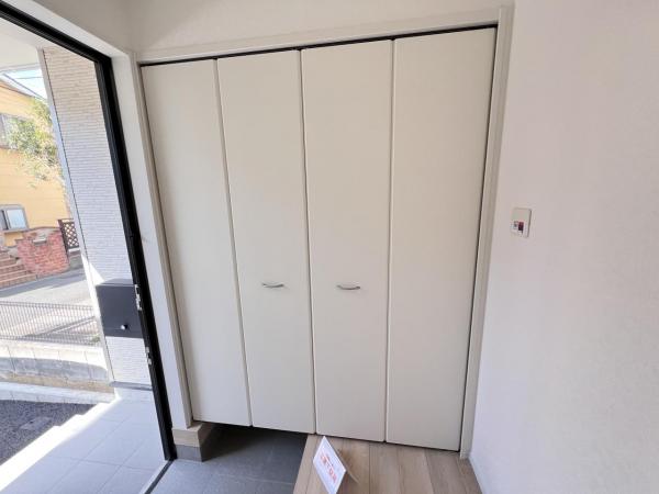 平塚市田村１丁目第47 戸建 玄関