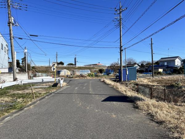久喜市栗橋東６丁目 土地 前面道路含む現地写真