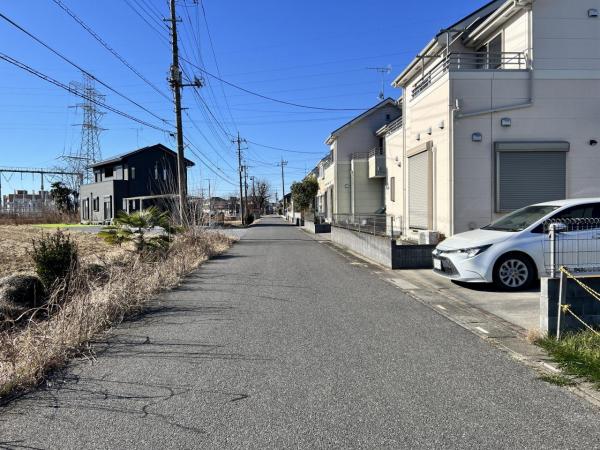 久喜市栗橋東６丁目 土地 前面道路含む現地写真