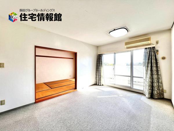 秦野南が丘エクシード345 4番館 リビング