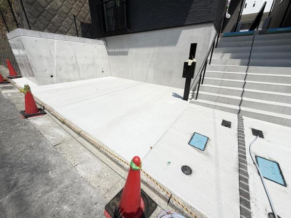 横須賀市浦上台２丁目 戸建 駐車場
