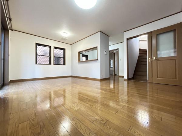 川越市上戸新町 中古戸建 リビング