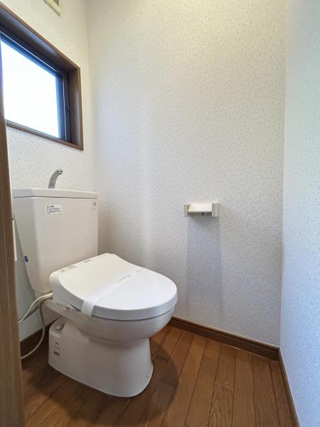 川越市上戸新町 中古戸建 トイレ