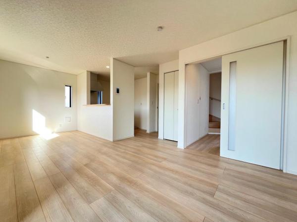 南埼玉郡宮代町百間１丁目 戸建 リビングダイニング