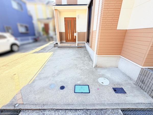 横須賀市浜見台２丁目 中古戸建 駐車場