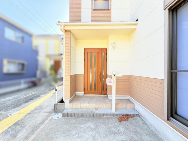 横須賀市浜見台２丁目 中古戸建 玄関