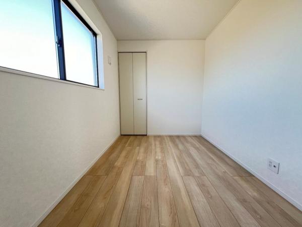 南埼玉郡宮代町百間１丁目 戸建 洋室