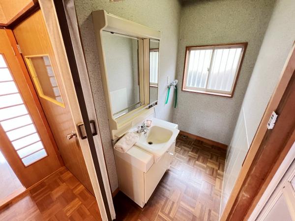 南足柄市沼田 中古戸建 洗面化粧台