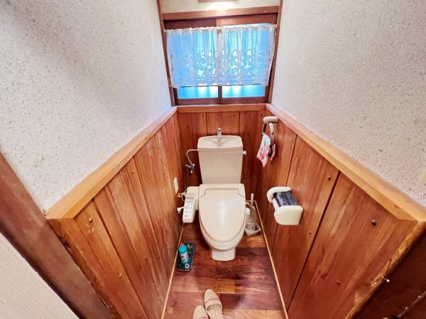 南足柄市沼田 中古戸建 トイレ