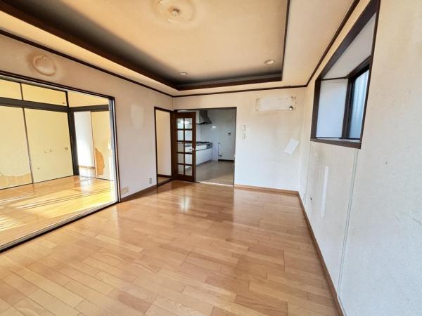 町田市山崎町 中古 リビング