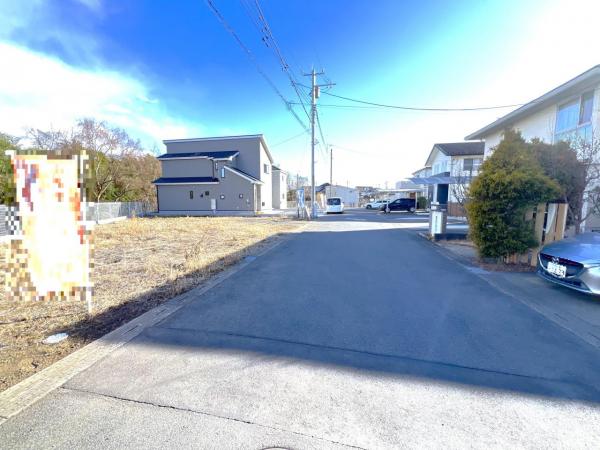 宇都宮市岩曽町 戸建 前面道路含む現地写真