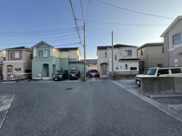 宇都宮市戸祭町 中古戸建 前面道路含む現地写真