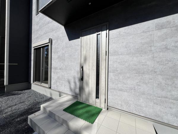 宇都宮市宮原１丁目  戸建 玄関