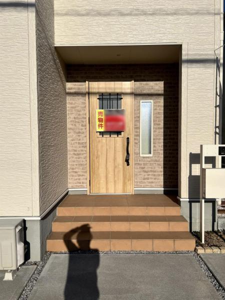 久喜市南栗橋３丁目 中古戸建 玄関