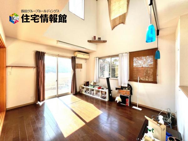 中郡大磯町国府本郷 中古戸建 リビングダイニング