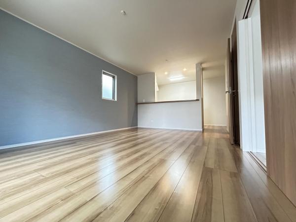 川越市大字寺尾 中古戸建 リビングダイニング