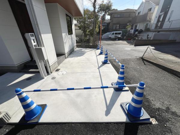 藤沢市白旗４丁目 戸建 駐車場