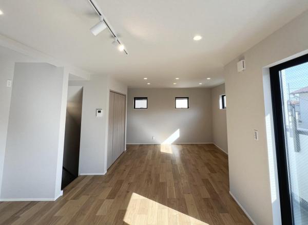 藤沢市白旗４丁目 戸建 リビング