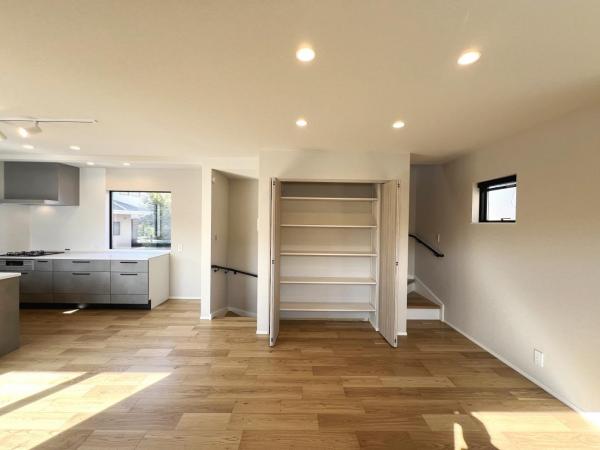 藤沢市白旗４丁目 戸建 リビング