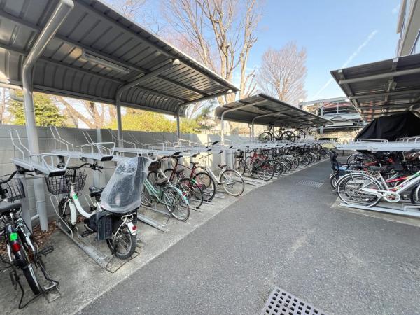 エンゼルハイムいずみ中央 駐輪場