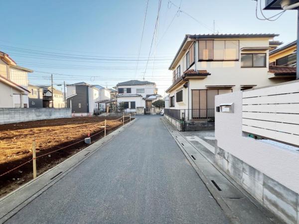 さいたま市見沼区大字中川 前面道路含む現地写真