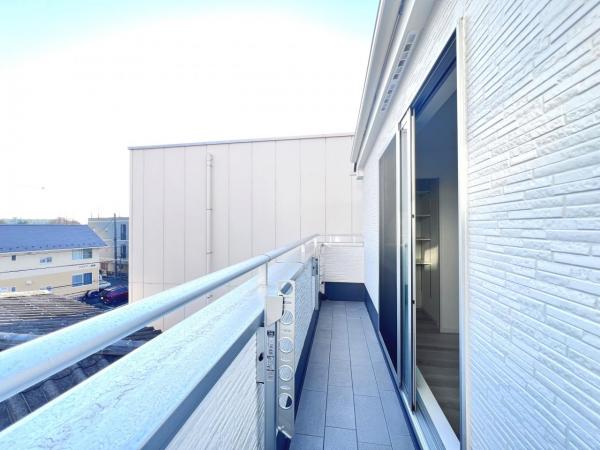 川崎市宮前区東有馬1丁目 バルコニー