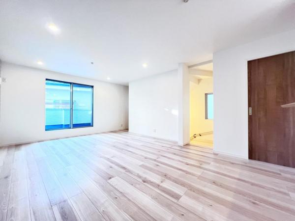 川崎市宮前区東有馬1丁目 リビングダイニング