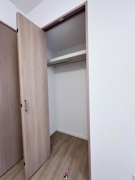 リズ東林間 収納