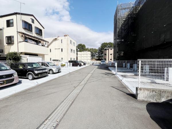 オルテンシア開成 敷地内駐車場