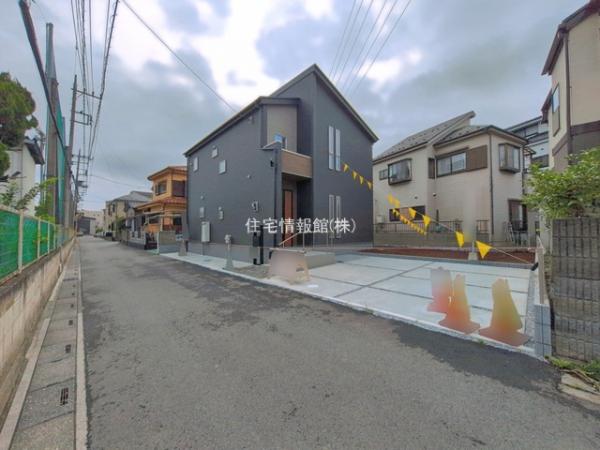 草加市新里町 