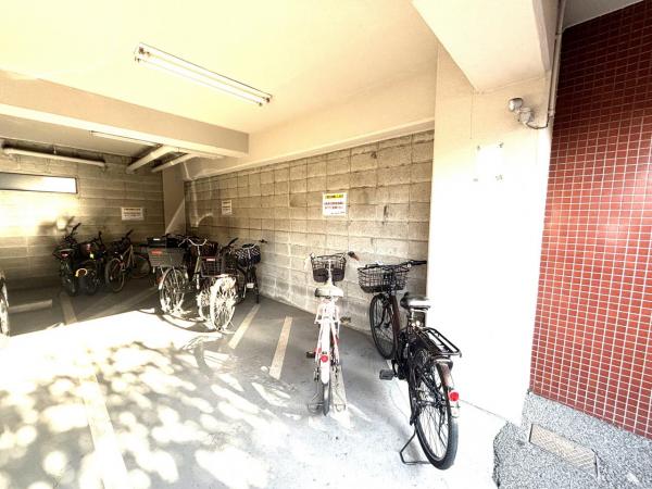 セザール大和 駐輪場