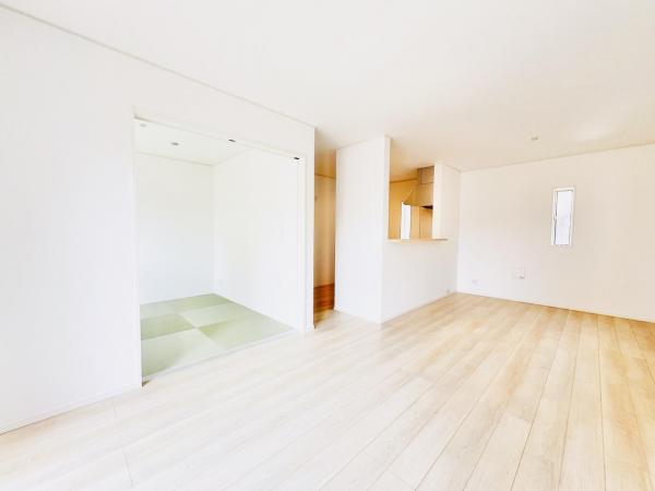 千葉市中央区蘇我３丁目 戸建 ダイニングキッチン