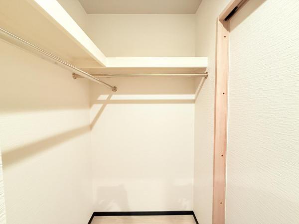千葉市若葉区千城台東４丁目 戸建 ウォークインクローゼット
