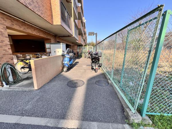 ライオンズマンション中央林間第6 駐輪場