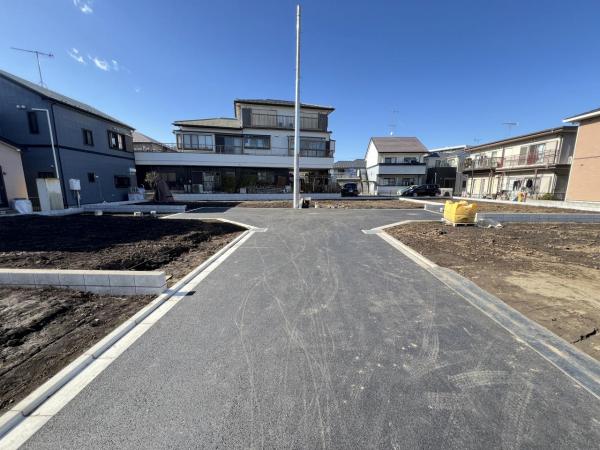 綾瀬市上土棚南２丁目 土地 前面道路含む現地写真