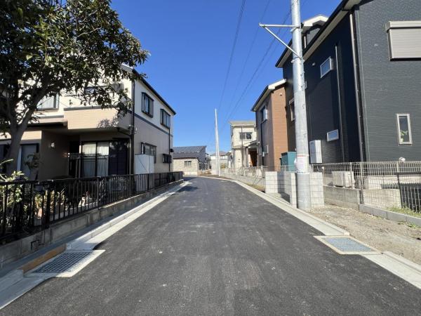 綾瀬市上土棚南２丁目 土地 前面道路含む現地写真